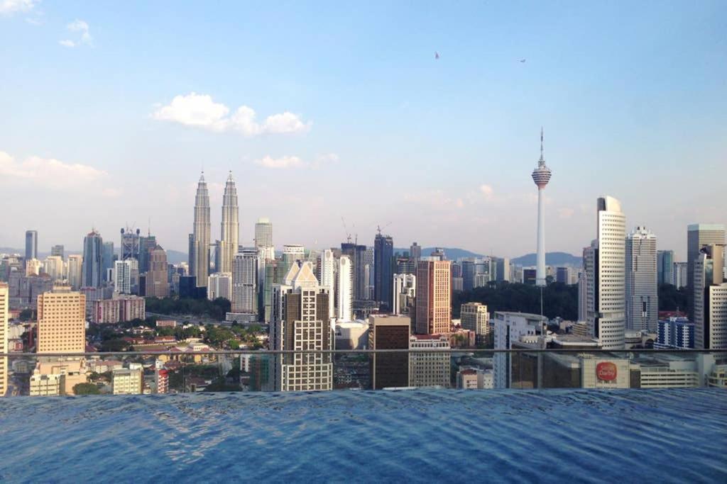 Klcc Regalia Suites Infinity Pool Kuala Lumpur Exteriör bild