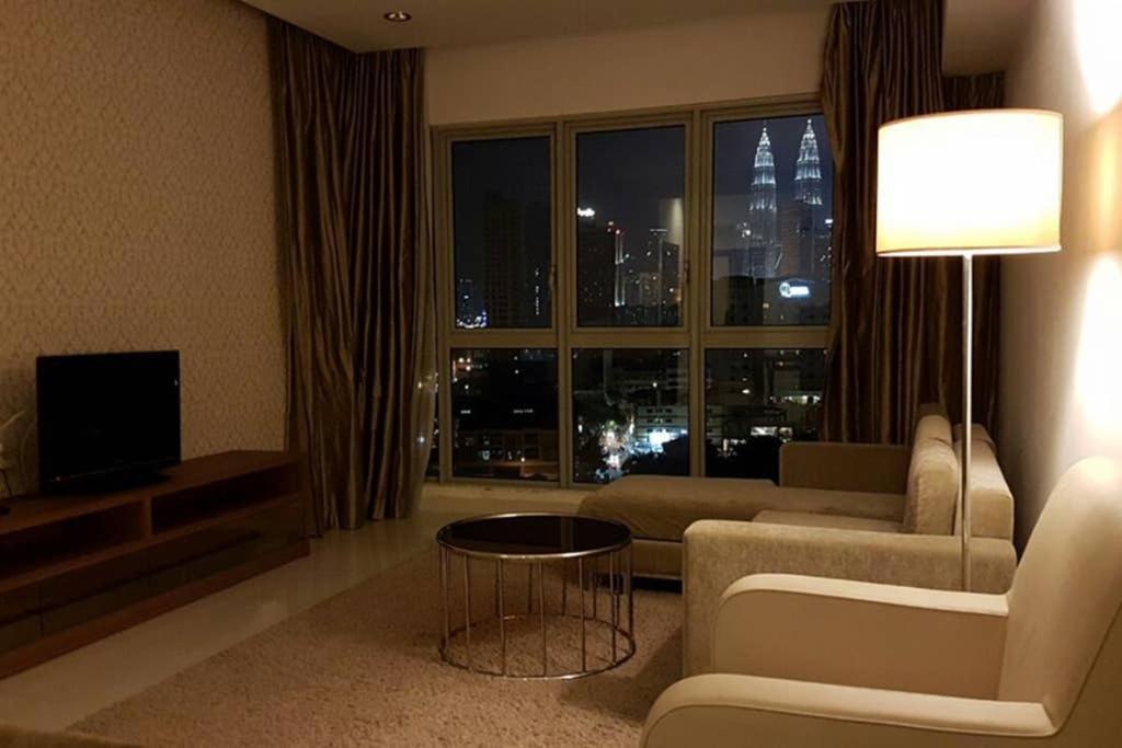 Klcc Regalia Suites Infinity Pool Kuala Lumpur Exteriör bild