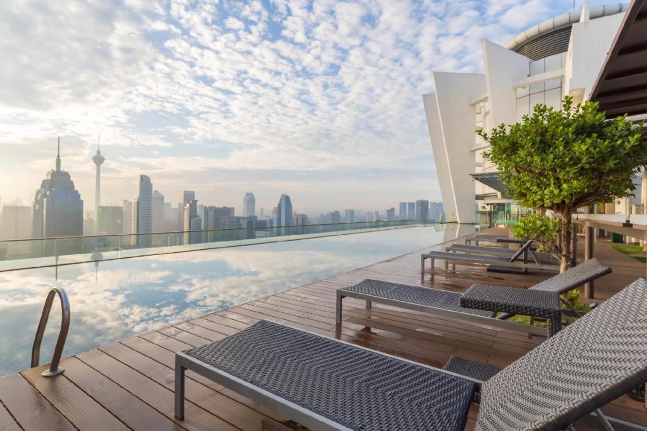 Klcc Regalia Suites Infinity Pool Kuala Lumpur Exteriör bild